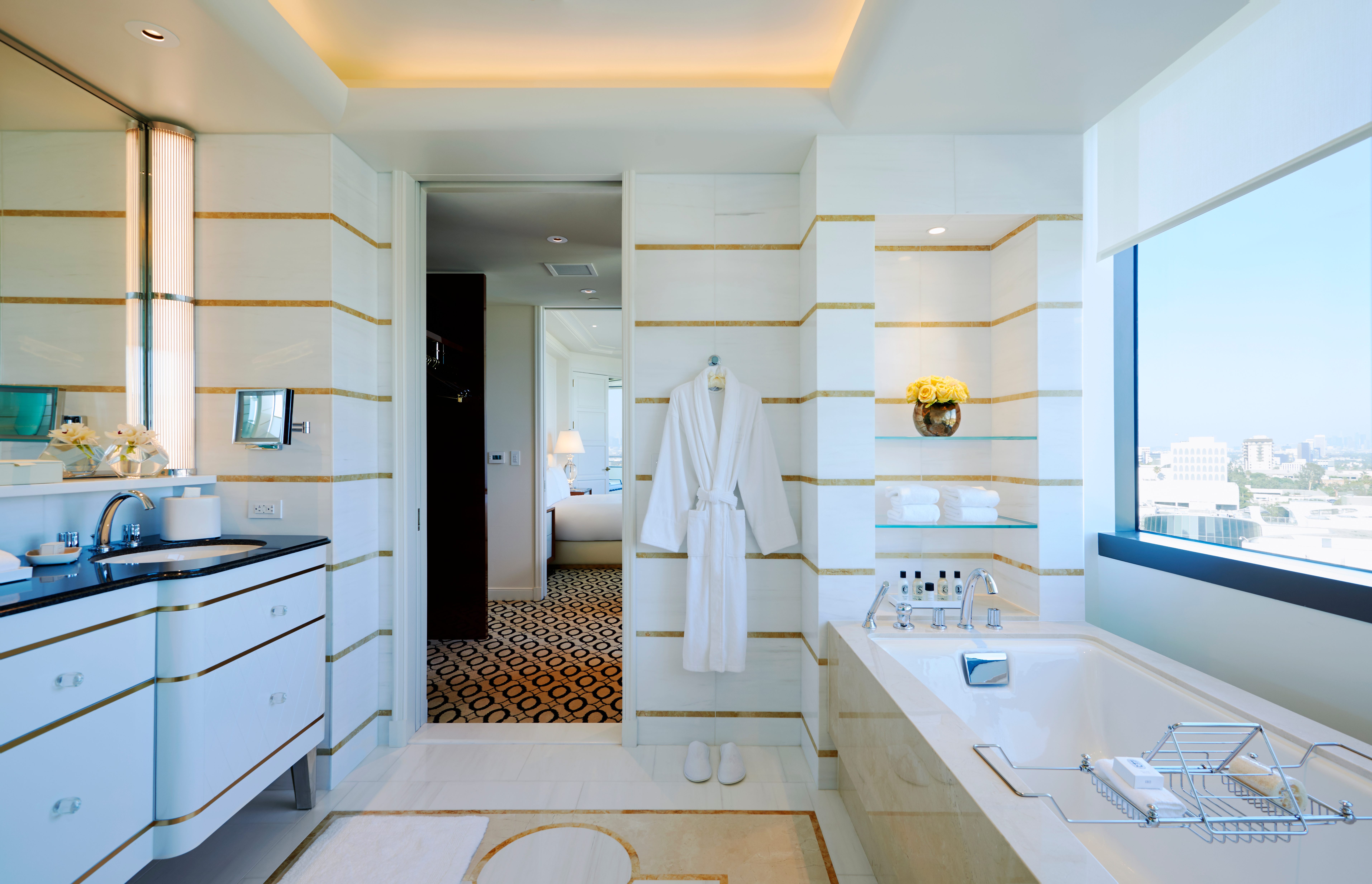 Waldorf Astoria Beverly Hills MATT Construction Beverly Hills Suite Bathroom